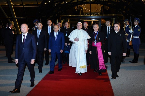 Roma Papasının Azərbaycana səfəri başa çatdı - FOTO