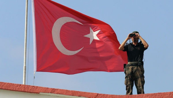 Türkiyədə daha 540 hərbi qulluqçu vəzifəsindən azad olunub