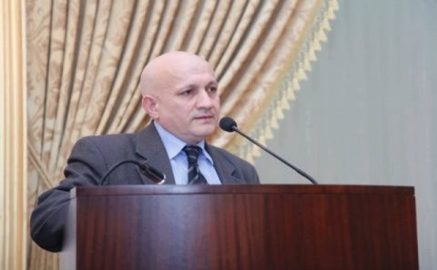 Tarixçi alimdən Fazil Mustafaya: Həqiqəti etiraf et!