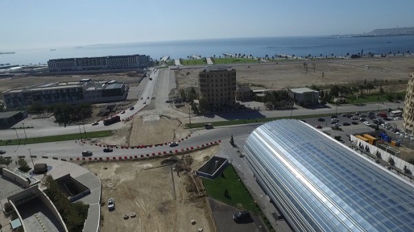 Bakıda yeni piyada keçidinin inşası tamamlanır
