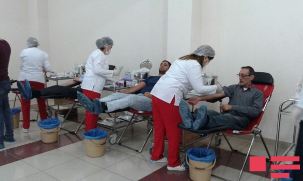 Aşura günü ilə bağlı məscidlərdə qanvermə aksiyası keçirilir