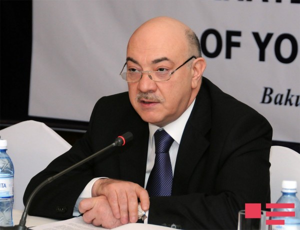 “Azərbaycan ciddi miqrasiya problemi ilə üzləşib“ - Fuad Ələsgərov