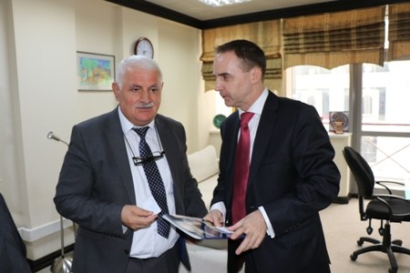 Umud Rəhimoğlu UNICEF –in Azərbaycandakı nümayəndəliyinin yeni rəhbəri ilə görüşüb
