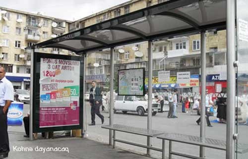 Avtobus dayanacaqlarında səliqəsizlik – KİMDİR MÜQƏSSİR?