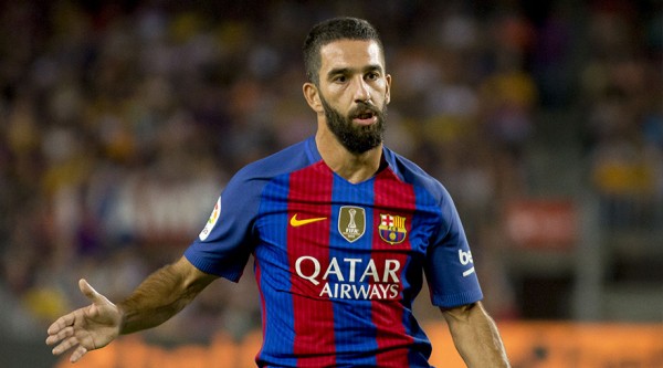 Arda Turan ev qiymətinə saat aldı