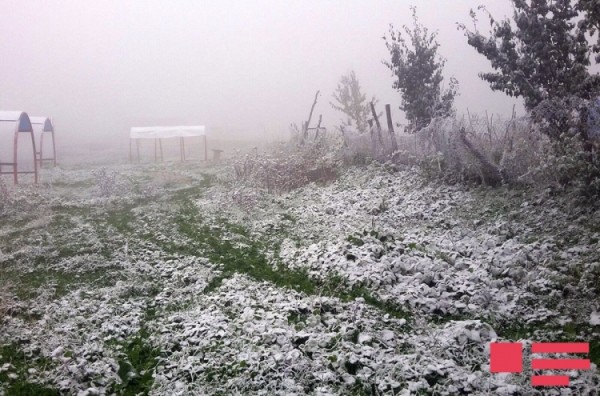 Azərbaycanda qar yağdı: temperatur mənfi 5.5 dərəcəyə endi