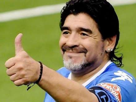 Maradona: “Mafiya karyeramı bitirdi“