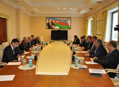 Kəmaləddin Heydərov Ərdəbil valisi ilə görüşüb