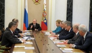 Putin Təhlükəsizlik Şurasını topladı