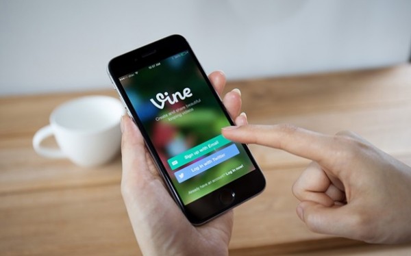 “Twitter” “Vine” əlavəsini bağlayır