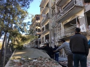 Türkiyədə polis idarəsini PKK partladıb: 1 ölü, 30-dan çox yaralı