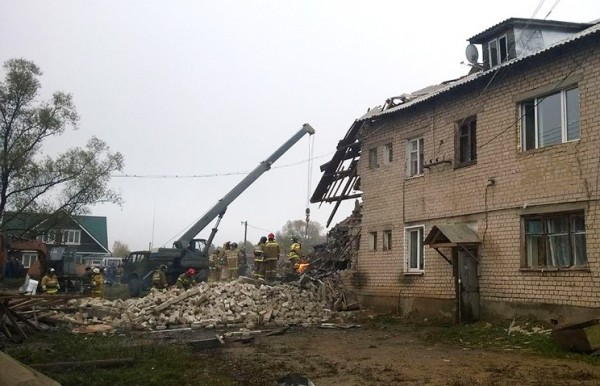 Rusiyada partlayış baş verən binada azərbaycanlı ər və arvad dağıntılar altından çıxarılıb