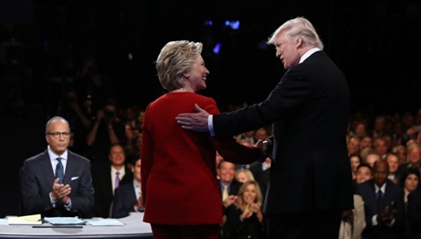 “Slate”: Hillari Klinton vaxtından əvvəl səsvermədə liderdir