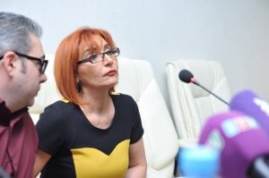 Erməni hüquq müdafiəçisi Xocalı abidəsini ziyarət edəcək