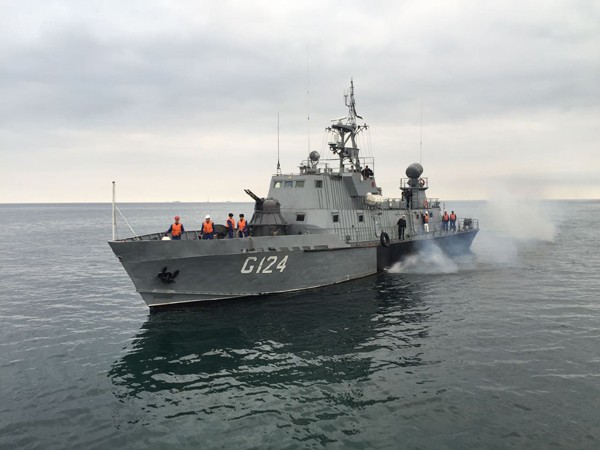 Hərbi Dəniz Qüvvələrinin gəmi və katerləri təlimlərdə iştirak edir