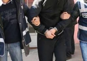 İzmir universitetində kütləvi həbslər