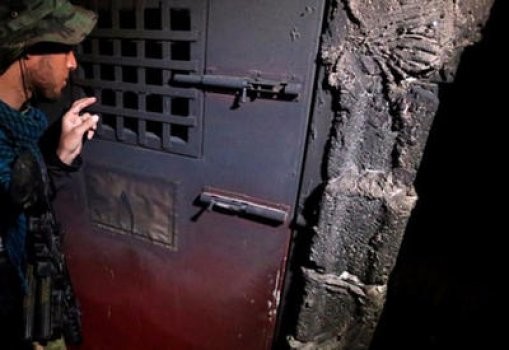 Britaniyada həbsxanalarda çalışan işçilər tətil edirlər