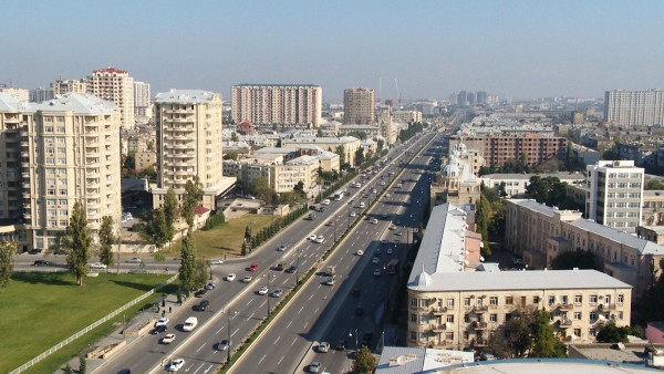 Paytaxtın əsas prospektlərindən biri bağlanıb