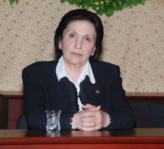 Nüfuzlu dövlət tədbirində KURYOZ OLAY...