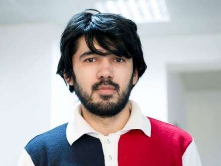 Kəramət Böyükçöldən daha bir qalmaqal: “O, şeir yaza bilmir”