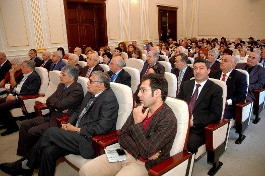 BAKIDA “QARABAĞIN ARXEOLOJİ İRSİ” MÖVZUSUNDA BEYNƏLXALQ ELMİ KONFRANS İŞƏ BAŞLADI