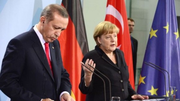 Ərdoğan və Merkel arasında telefon danışığı olub