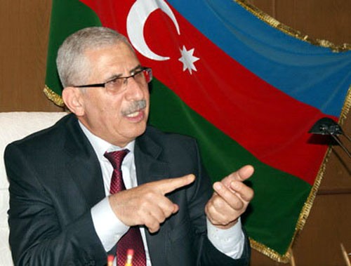 “Reket jurnalistlərin arxasında məmur qrupu dayanır“ - Bəxtiyar Sadıqov