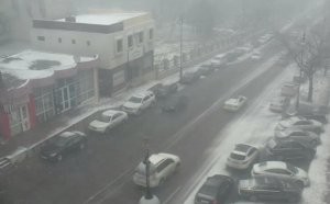 Qarlı hava Bakı yollarında problemlər yaradıb
