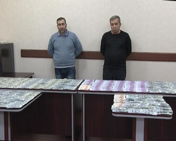 Bakıda valyutanın “qara bazar“ı çökdürülür - ALVERÇİLƏR TUTULDU