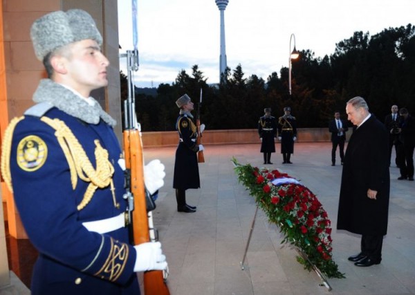 İsrail baş naziri Şəhidlər xiyabanını ziyarət edib - FOTO