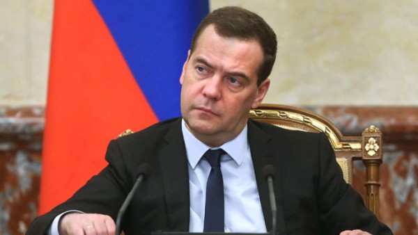 Medvedev Azərbaycanla bağlı əməkdaşlıq sazişini təsdiq etdi