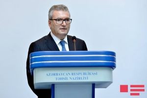 Nazirlik “Həyati bacarıqlara əsaslanan təhsil” kursunun dayandırılmasına aydınlıq gətirib