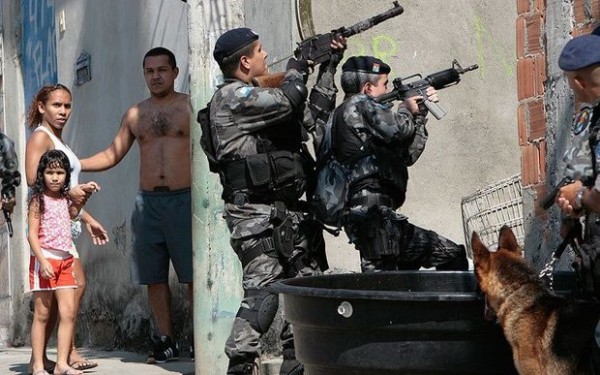 Polis zabiti Yunanıstan səfirini qətlə yetirdiyini etiraf edib