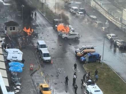 Türkiyə polisi İzmirdə daha dəhşətli faciənin qarşısını alıb