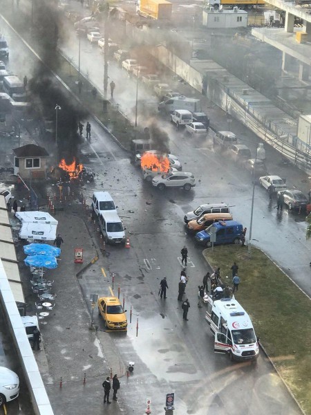 “İzmir terrorunu törədənlərin şəxsiyyəti məlumdur“ - Ədliyyə naziri