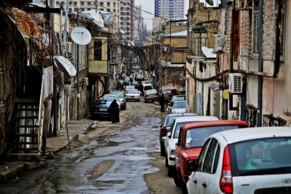 “Dövlət evləri sökülənlərə kompensasiya verməyəcək” - “Naxolstroy”ların söküntüsü ilə bağlı QAYDALAR