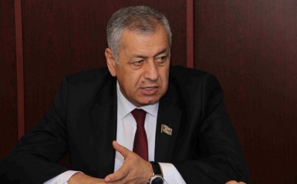 “O bank rəhbərləri məsuliyyətə cəlb edilməlidir” - Vahid Əhmədovdan sərt açıqlama
