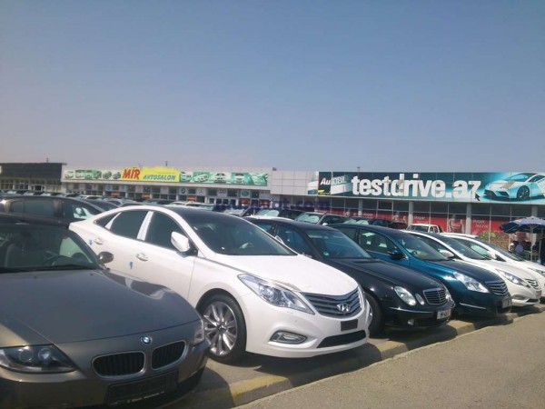 Bakıda 400 min manata işlənmiş maşınlar satılır