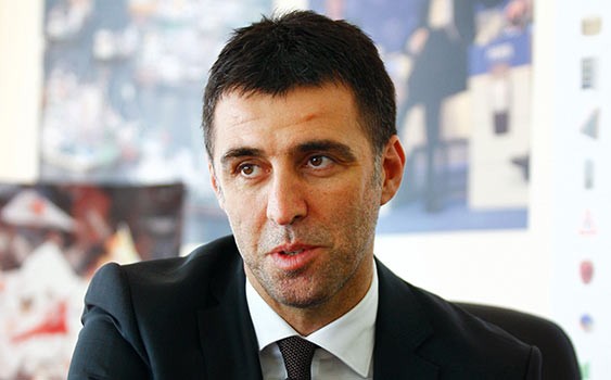 Hakan Şükür barəsində məcburi gətirilmə qərarı çıxarılıb