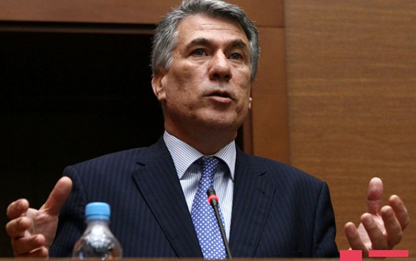 “Azərbaycan böhrandan yan keçdi” - Ziyafət Əsgərov