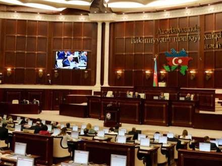 Deputatlar xalqı qıcıqlandıran açıqlamaları qəsdən verir?