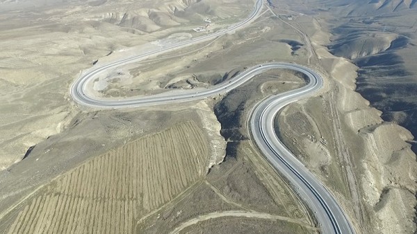 Bakı-Şamaxı yolu yenidən qurulur