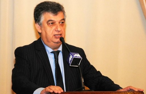 Əli Məsimli:“Dollar ucuzlaşır, bəs qiymətlər niyə qalxır?”