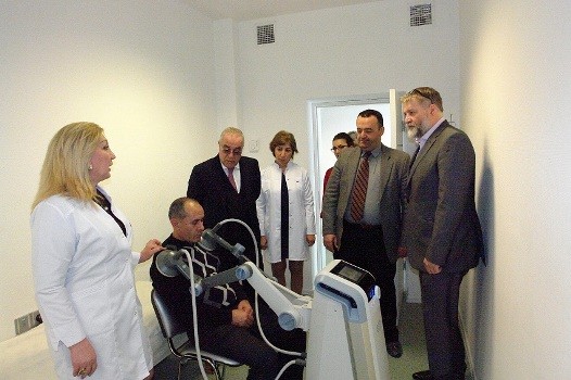 Mayk Luzmor Respublika Əlillərin Bərpa Mərkəzində olub