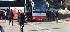 İçində Ərdoğanın olduğu avtobus prezidentin mühafizəçisini vurub