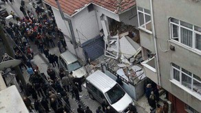 İstanbulda şirniyyat mağazasında partlayış olub, 7 nəfər yaralanıb