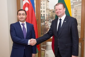 Azərbaycan səfiri Litvanın baş naziri ilə görüşüb