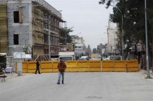 Türkiyədə yollara beton baryerlər qoyuldu