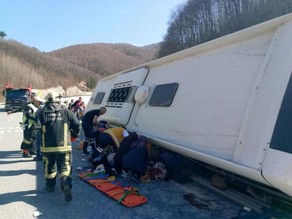 Türkiyədə avtobus qəzaya uğrayıb: 5 ÖLÜ, 35 YARALI
