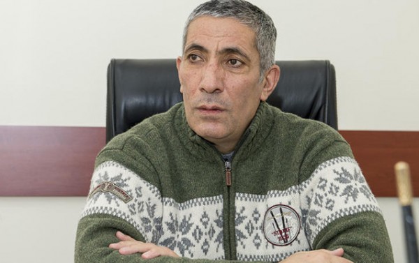 “Əgər arvad adı ilə feysbuka girirsə...” - Siyavuş Novruzov